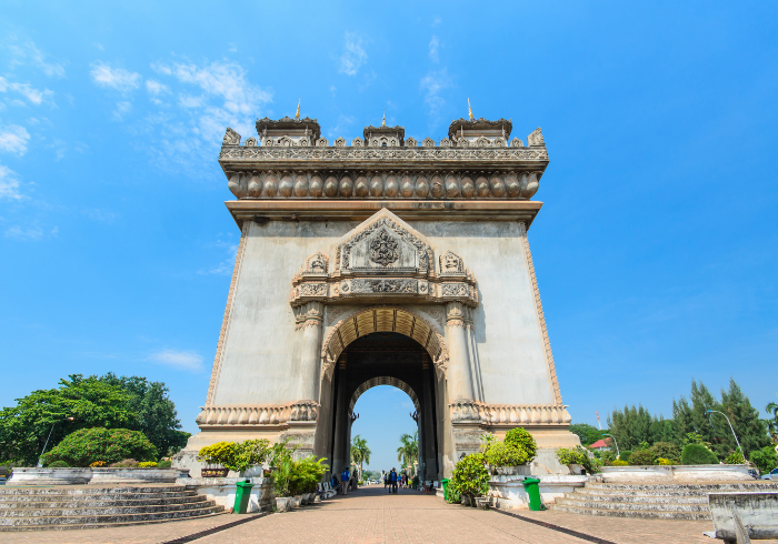 ทัวร์ลาว ALAO137-01 เวียงจันทน์ หลวงพระบาง วังเวียง นั่งรถไฟด่วน (210966)