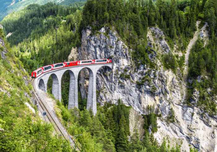 ทัวร์ยุโรป AEU110-06  Romantic Swiss 10 D (231266)